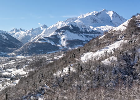 Val d'Azun depuis la route de Couraduque en hiver