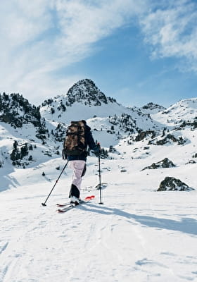 Sortie de ski de randonnée dans les Pyrénées